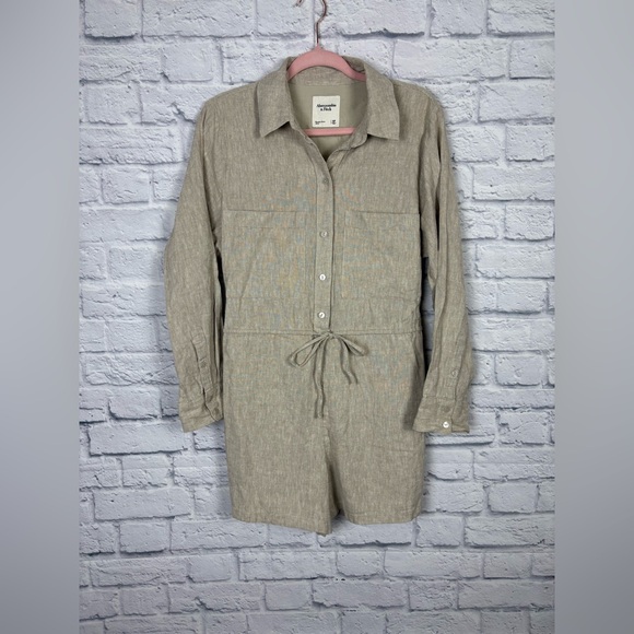 NWT Abercrombie & Fitch linen blend easy waist romper size M petite - Picture 2 of 8